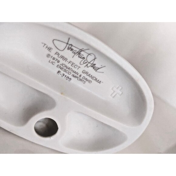 Jonathan & David Precious Moments Enesco 1979 Figurine "Purr-fect Grandma" - Picture 10 of 10